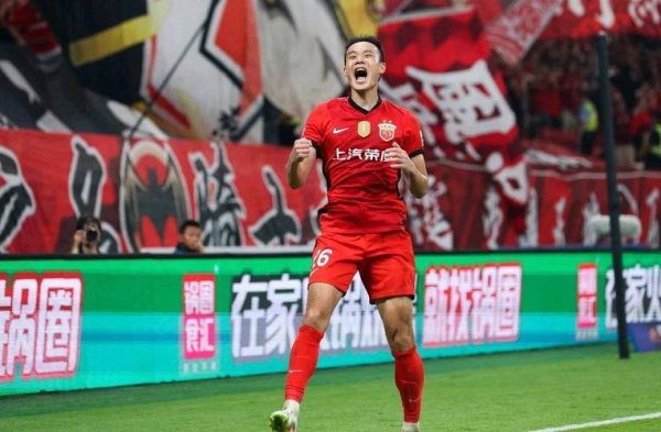 星空体育入口 中超-刘若钒梅开二度 上海海港主场战胜云南玉昆
