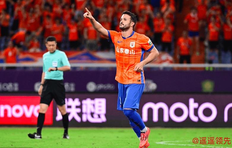 中超-卡扎伊什维利梅开二度 山东泰山战胜上海海港