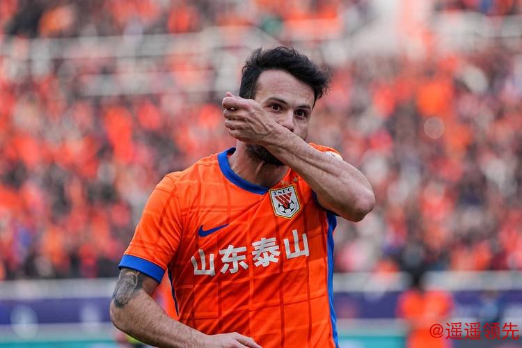 中超-卡扎伊什维利梅开二度 山东泰山战胜上海海港